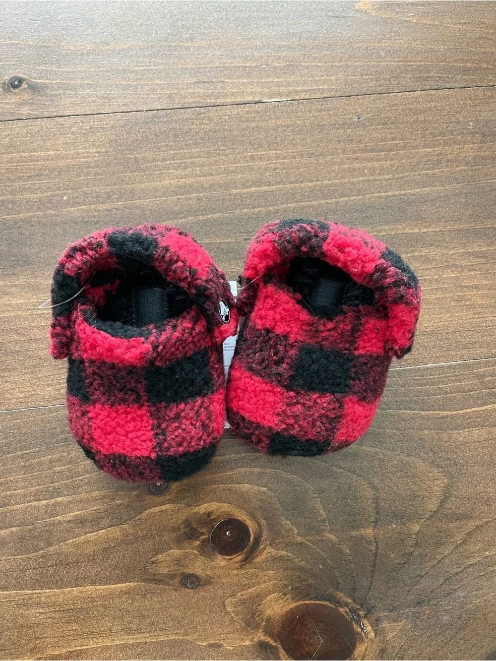 Crocs Kids' Classic Cozzzy Slippers - Buffalo Plaid